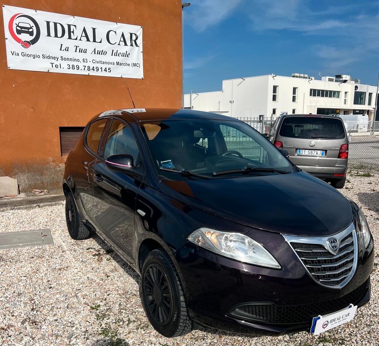 Lancia Ypsilon 0.9 TwinAir 85 CV 5 porte Metano Ecochic Gold