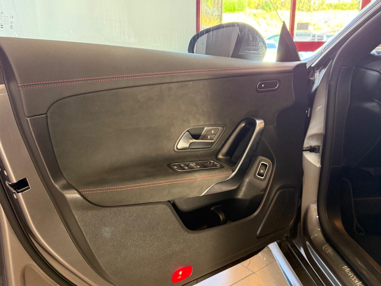 Mercedes-benz CLA 200 d Automatic Shooting Brake AMG Line Premium