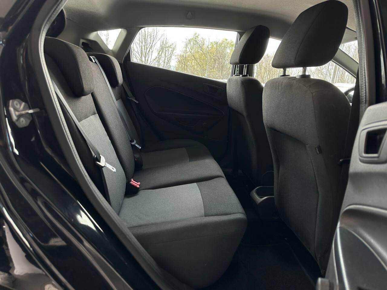 Ford Fiesta 1.2 - 5 porte Titanium