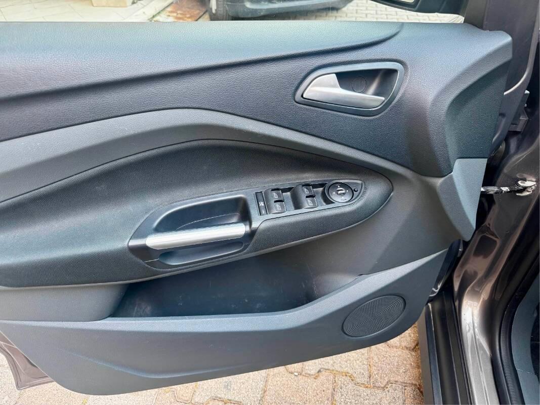 Ford C-Max 1.6 tdci Titanium 115cv dpf