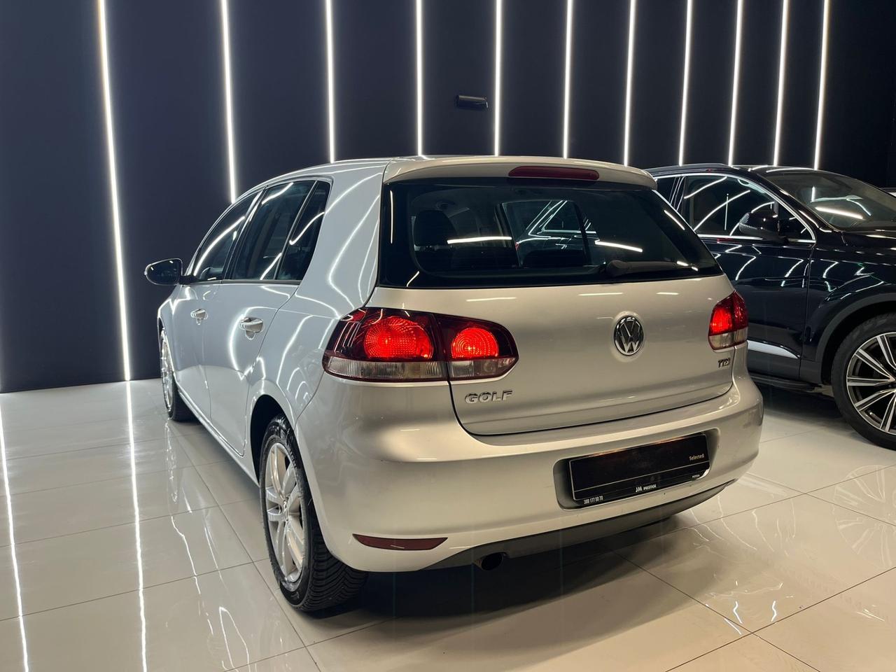 Volkswagen Golf 1.6 TDI 5p. Highline OK NEOPATENTATI