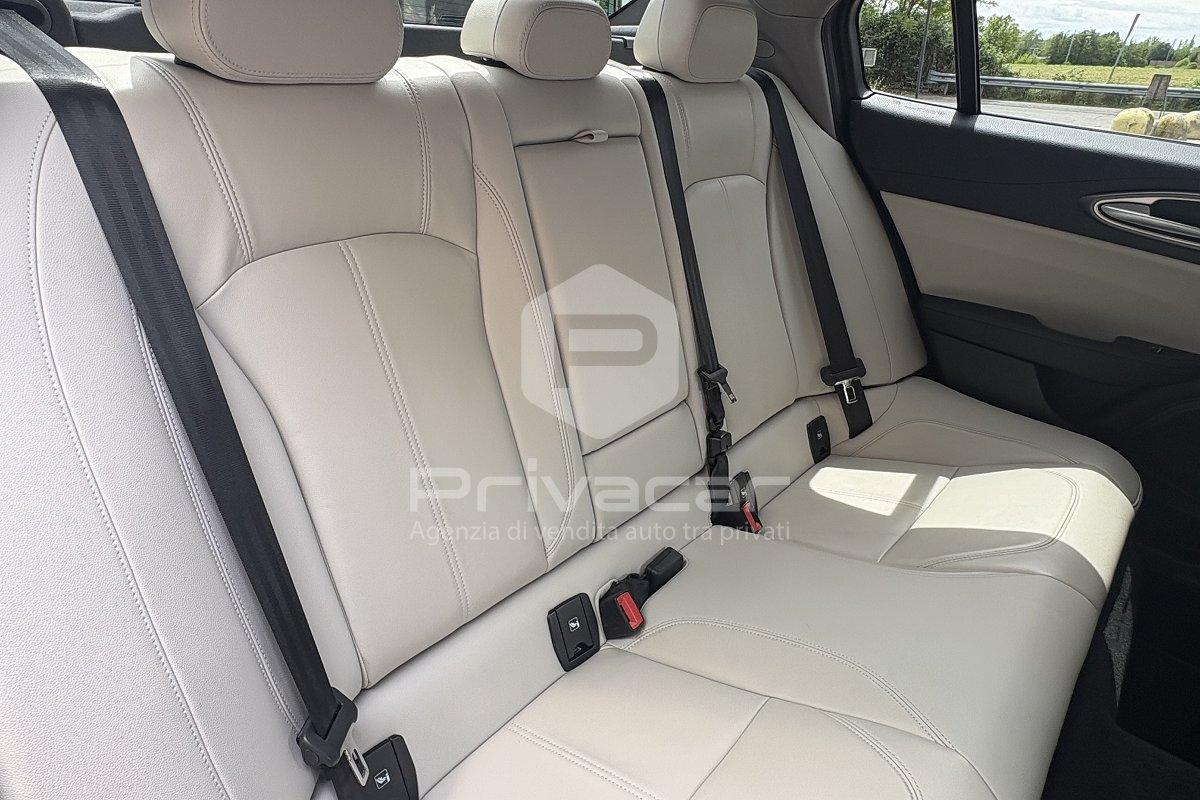 ALFA ROMEO Giulia 2.2 Turbodiesel 160 CV AT8 Business