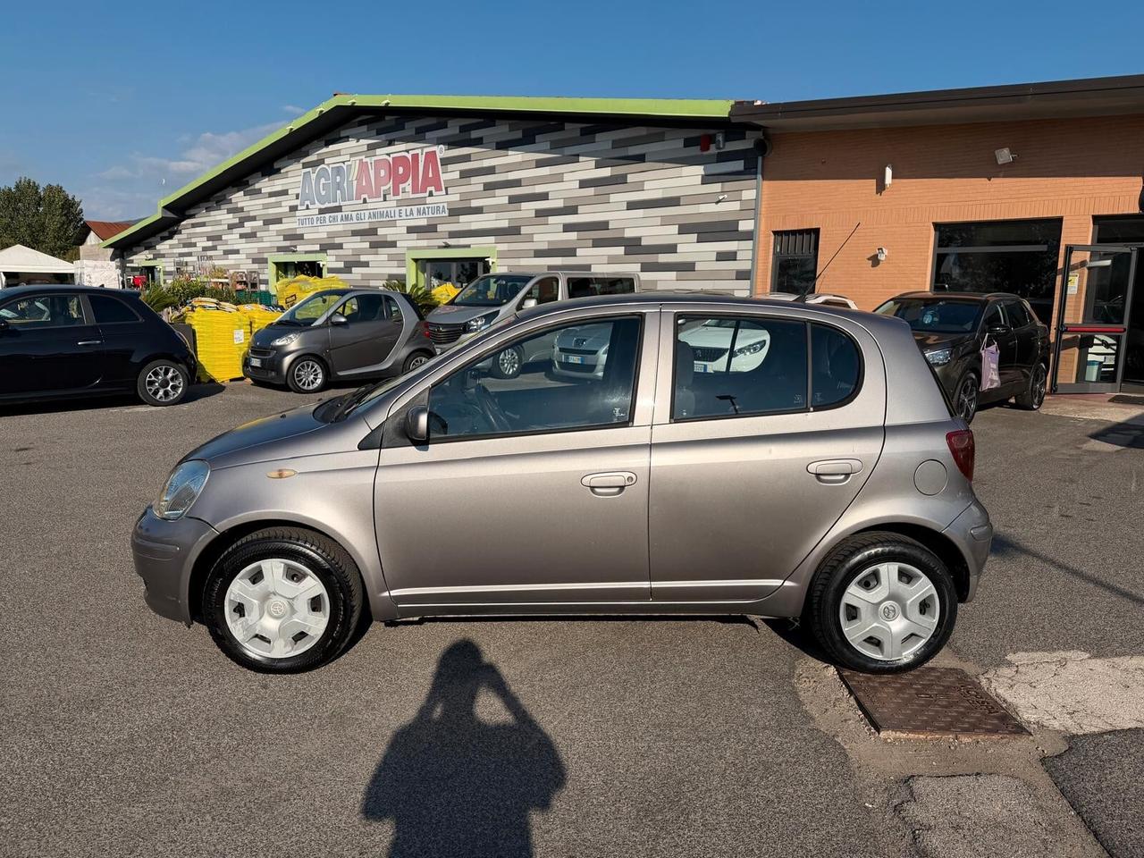 Toyota Yaris 1.4 -4D 75CV 5 PORTE SOL 2004