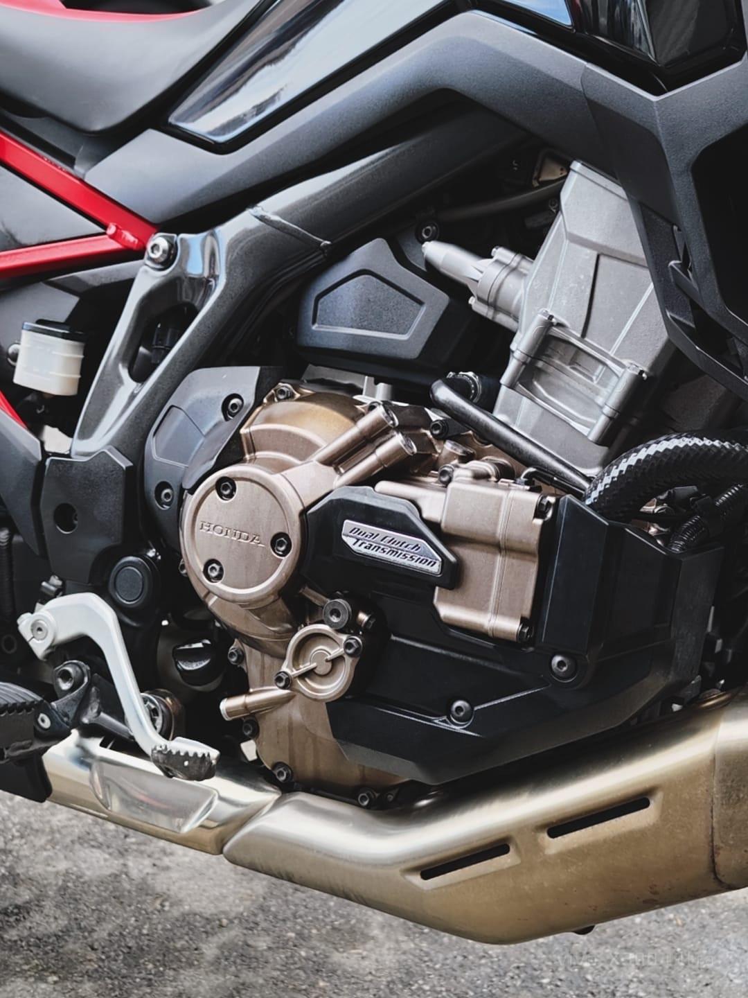 Honda CRF1100L Africa Twin automatica 1100 stupenda