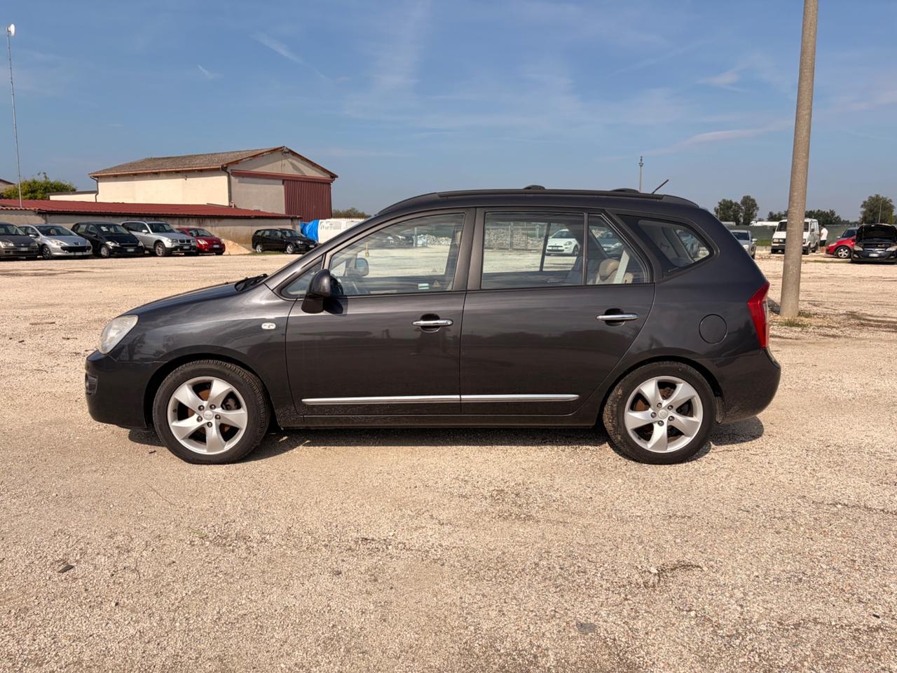 Kia Carens 2.0 16V CRDi VGT LX Family