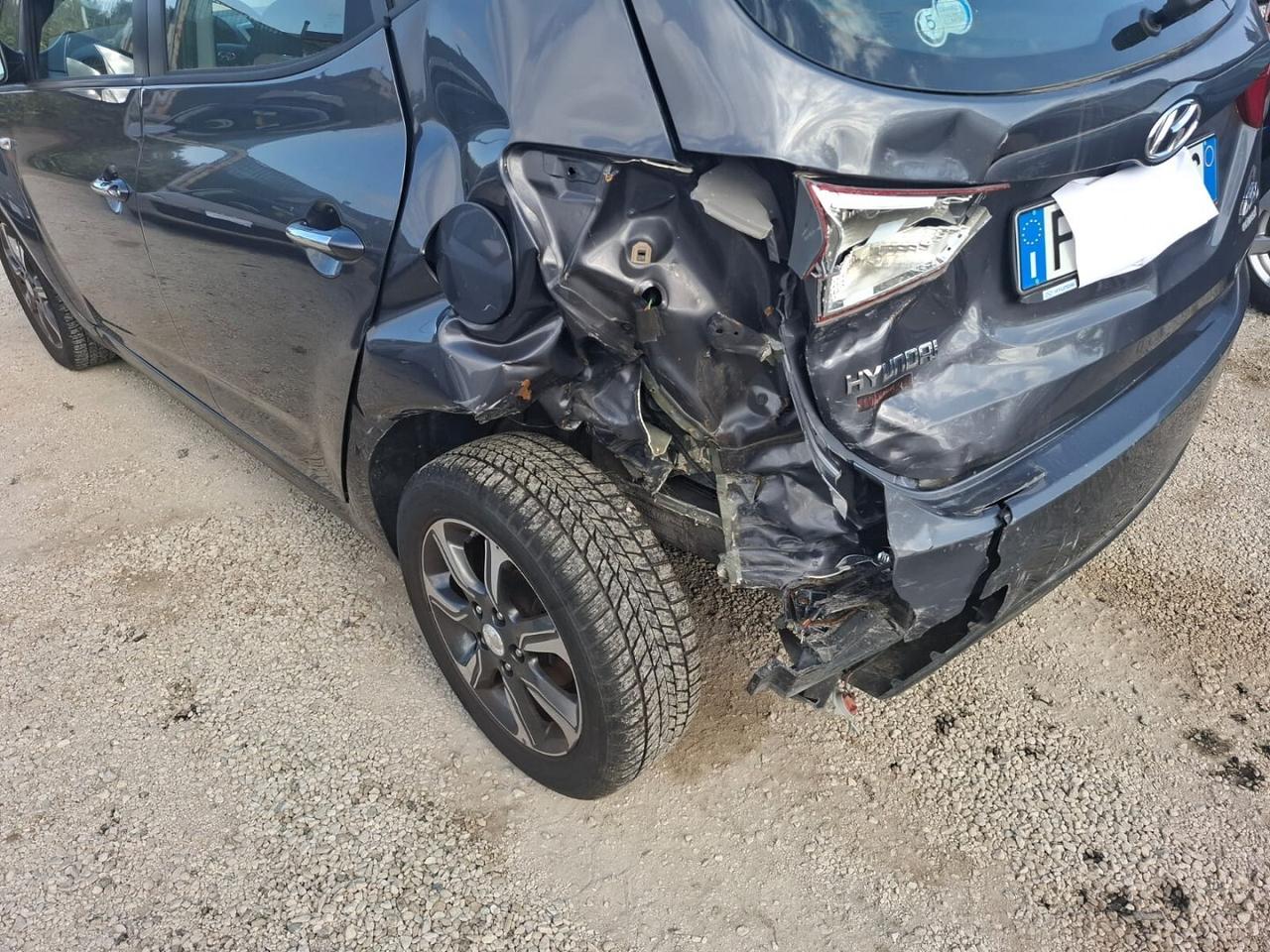 HYUNDAI IX20 BENZINAGPL 2017 SINISTRATA MARCIANTE