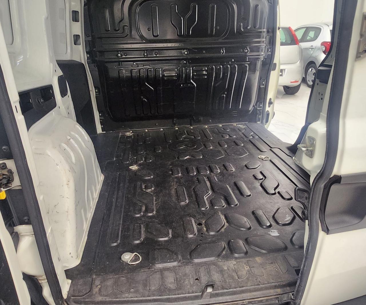 Fiat Doblo Doblò 1.6 MJT 105CV S&S PC-TN Cargo Lou