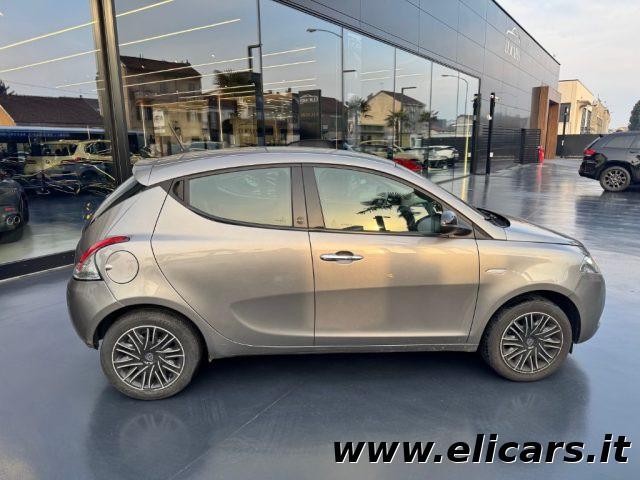 LANCIA Ypsilon 1.0 FireFly 5 porte S&S Hybrid Ecochic Gold