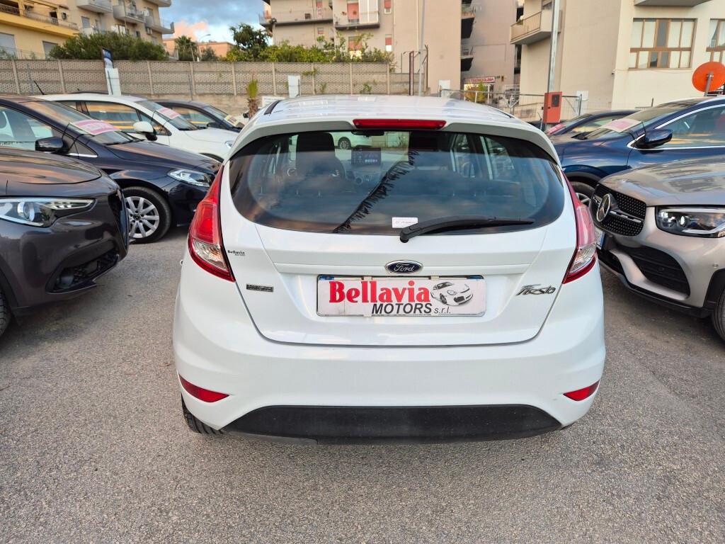Ford Fiesta 1.5 TDCi 75CV 5 porte Titanium