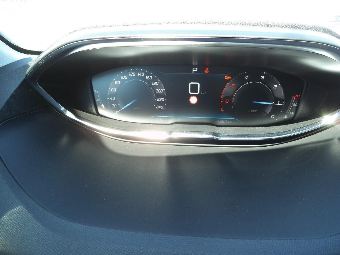 PEUGEOT 3008 CAMBIO AUTOMATICO