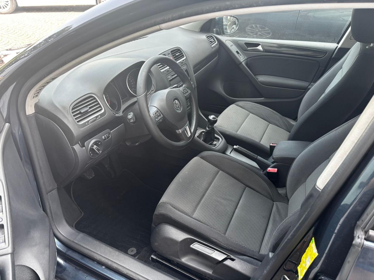 Volkswagen Golf 1.6 TDI DPF 5p. Comfortline IDONEA PER NEOPATENTATI PERMUTABILE