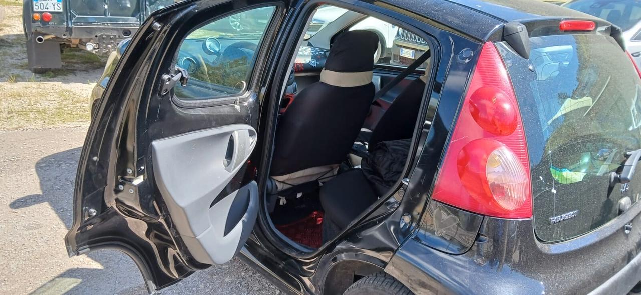 Peugeot 107 1.0 68CV 5p. Plaisir