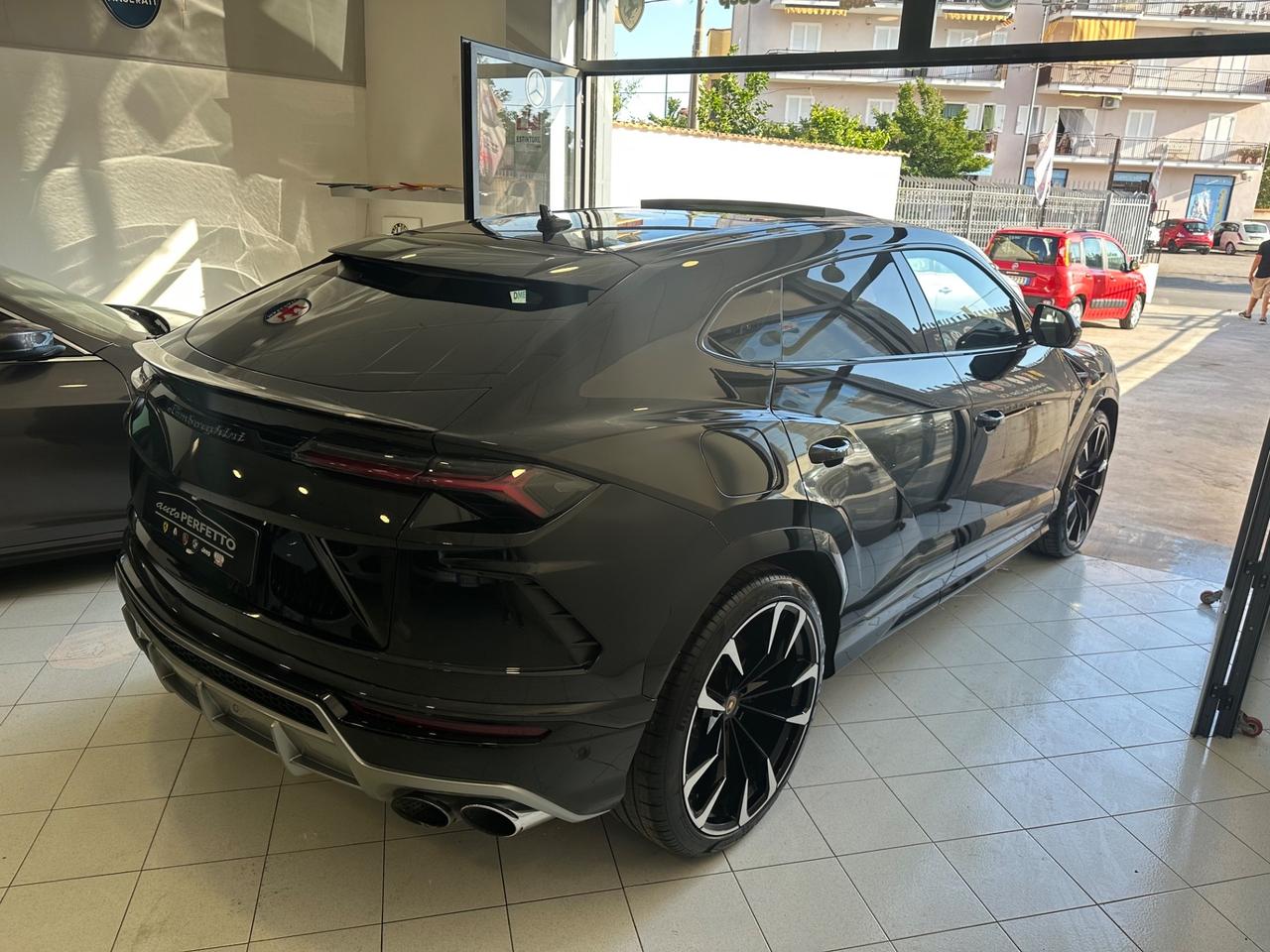 Lamborghini Urus 4.0 Pearl Capsule