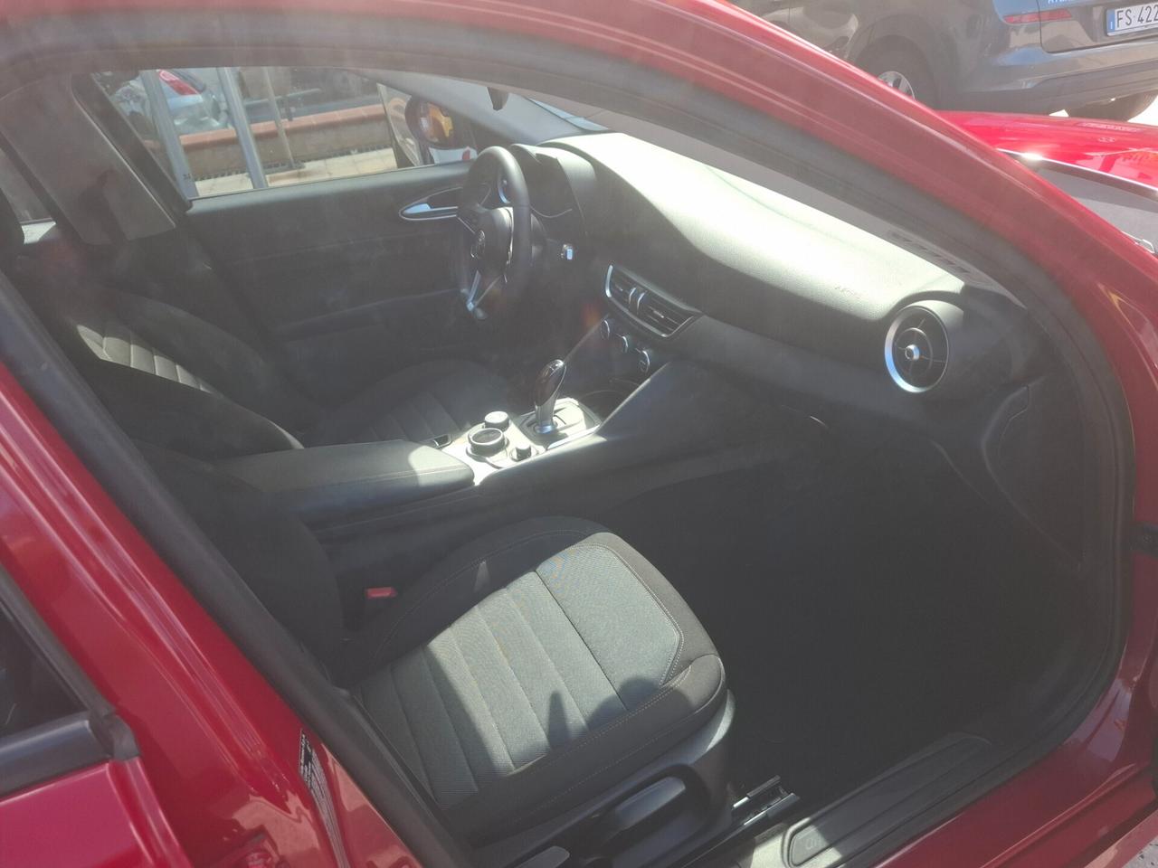 Alfa Romeo Giulia - 2.2 Eco Business