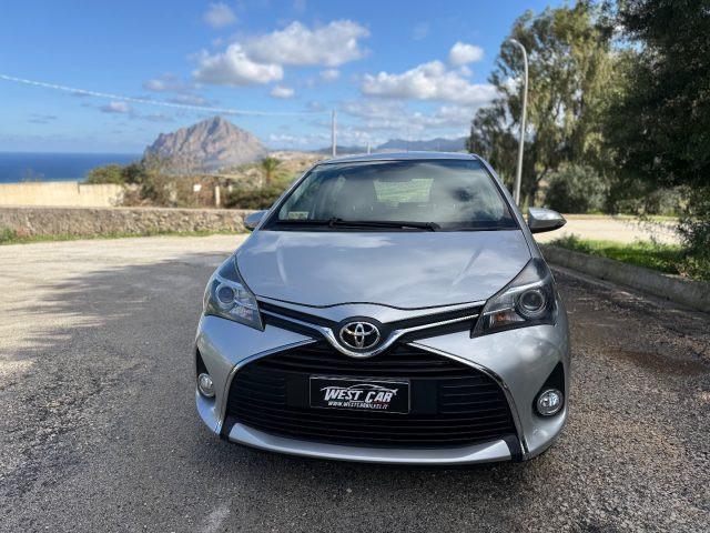 TOYOTA Yaris 1.0 5 porte LOUNGE