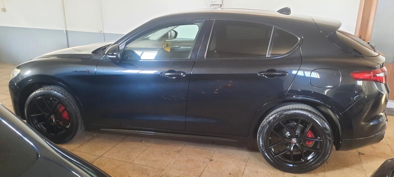 Alfa Romeo Stelvio 2.0 Turbo 280 CV AT8 Q4 Super