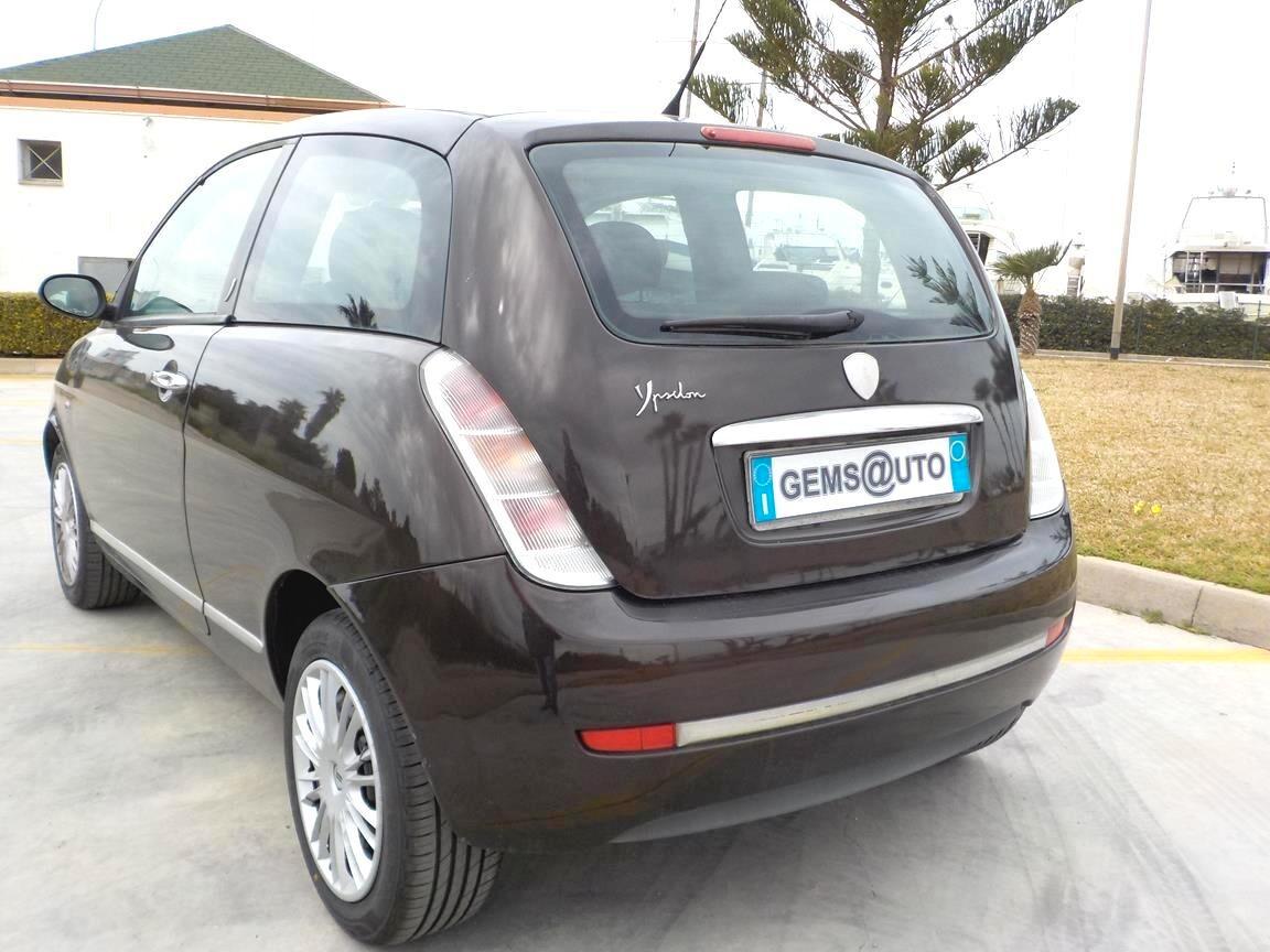 Lancia Ypsilon 1.2 Oro Giallo