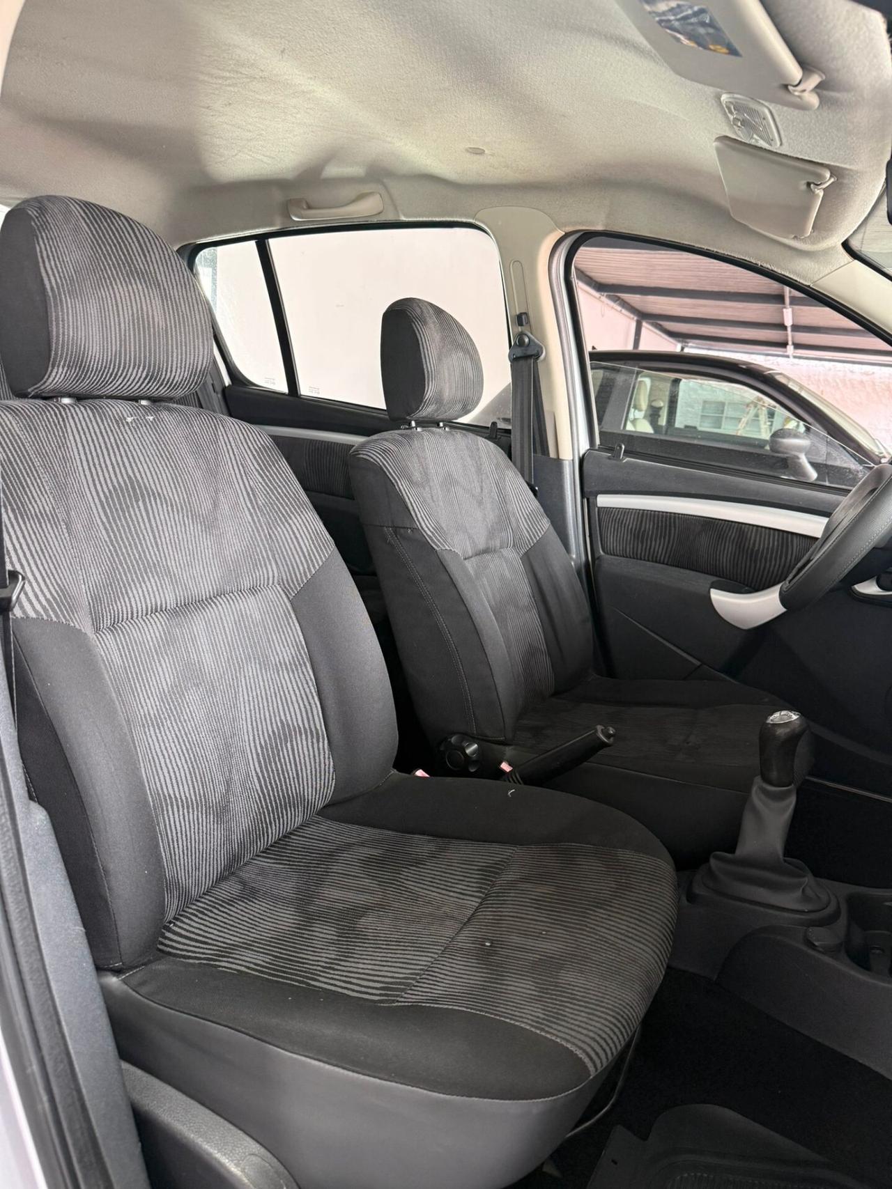 Dacia Sandero 1.2 16V Lauréate