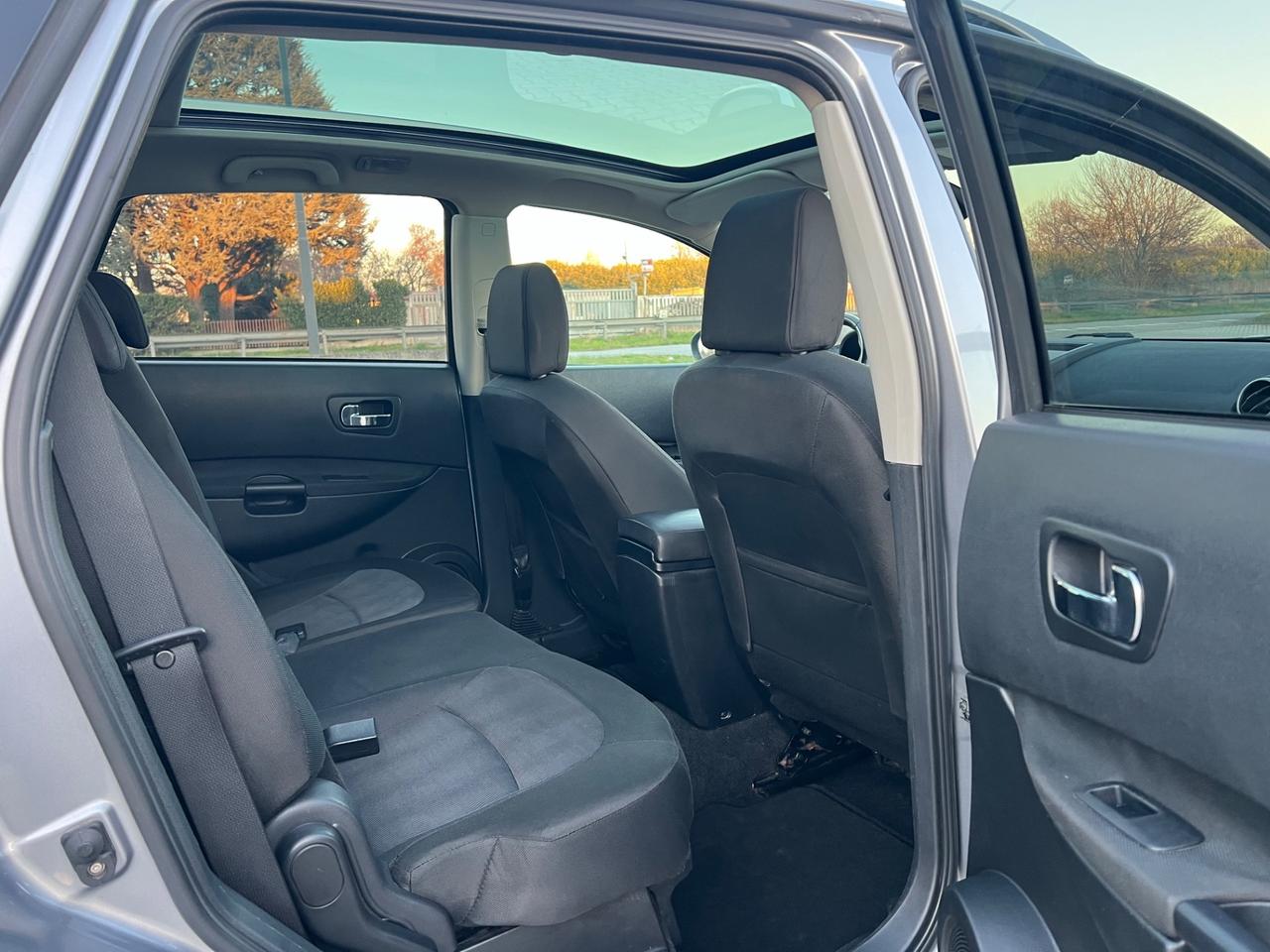 Nissan Qashqai Qashqai+2 2.0 dCi DPF Tekna