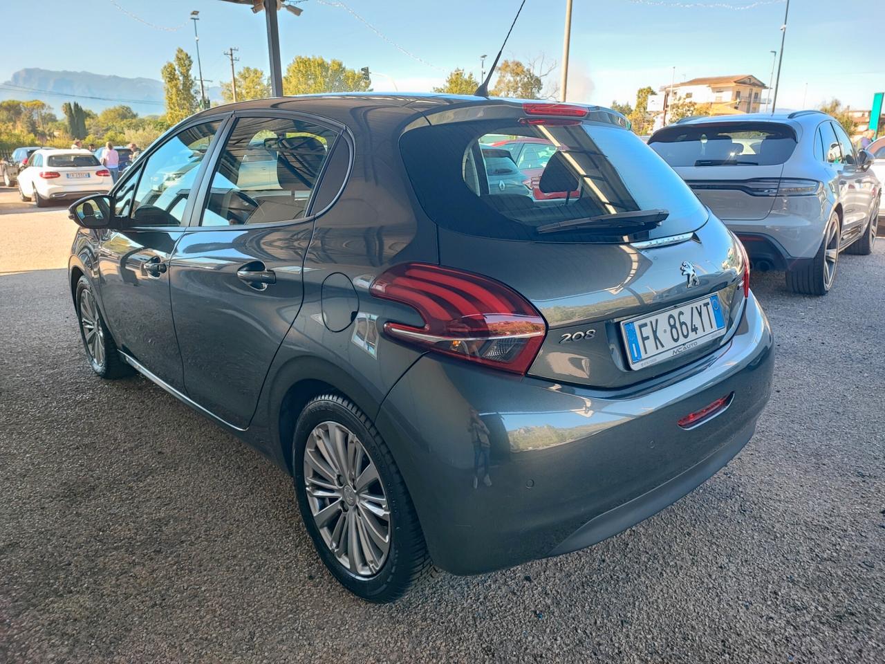 Peugeot 208 PureTech 82 5 porte Allure