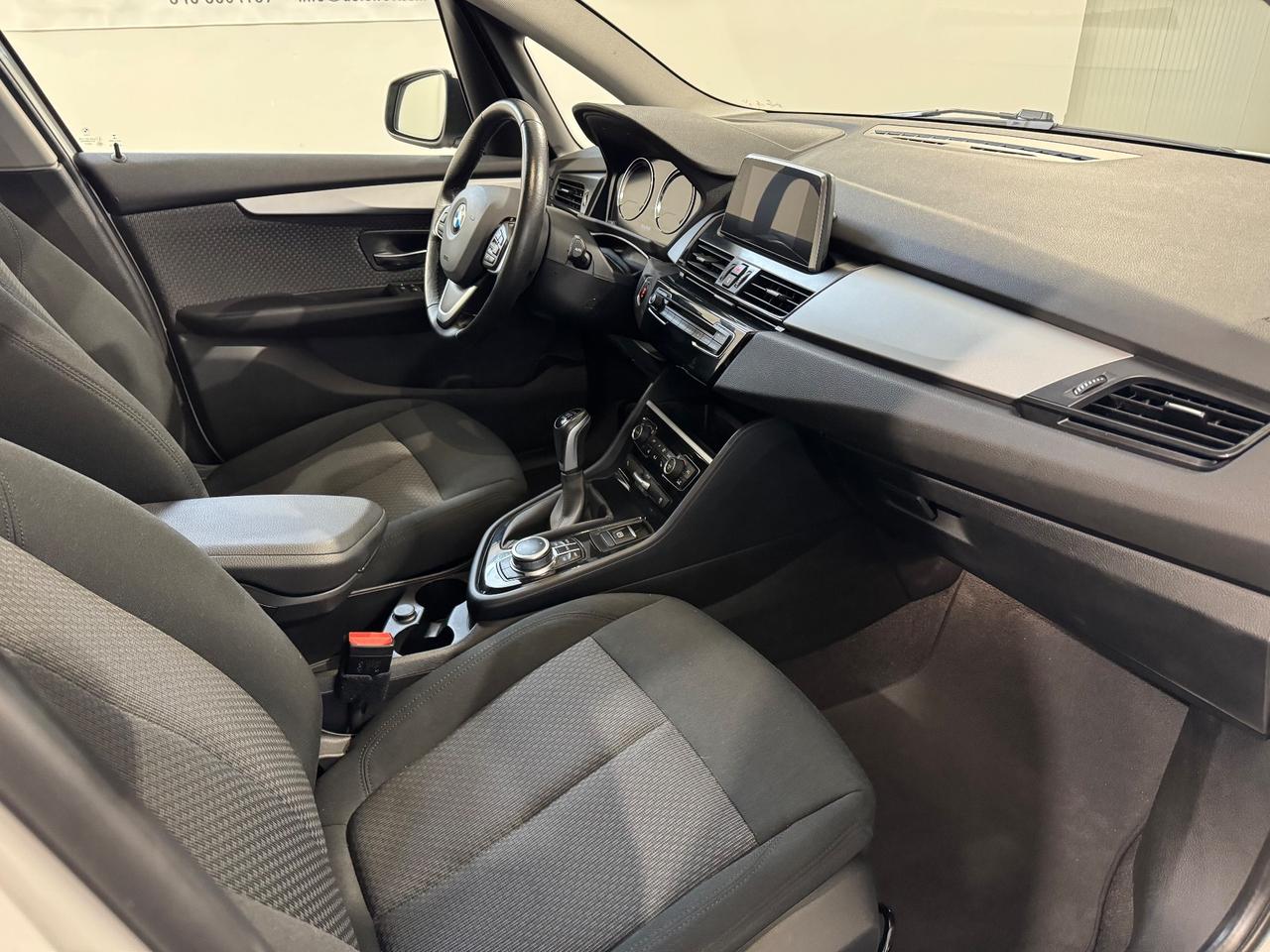 Bmw 2er Active Tourer 216d Advantage