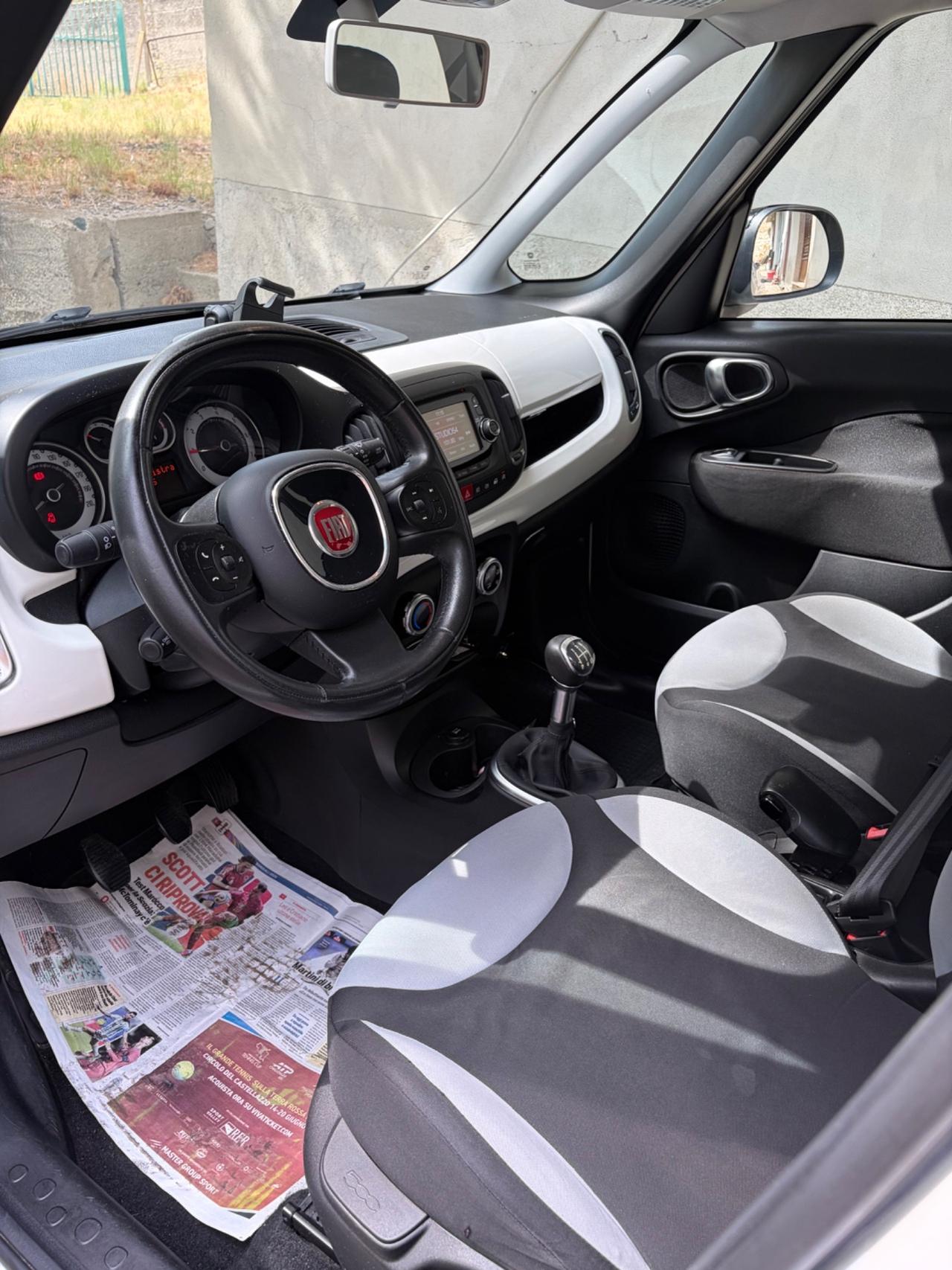 FIAT 500L 1.3 MTJ 85CV UNICA POCHI KM BI COLORE LEGGI