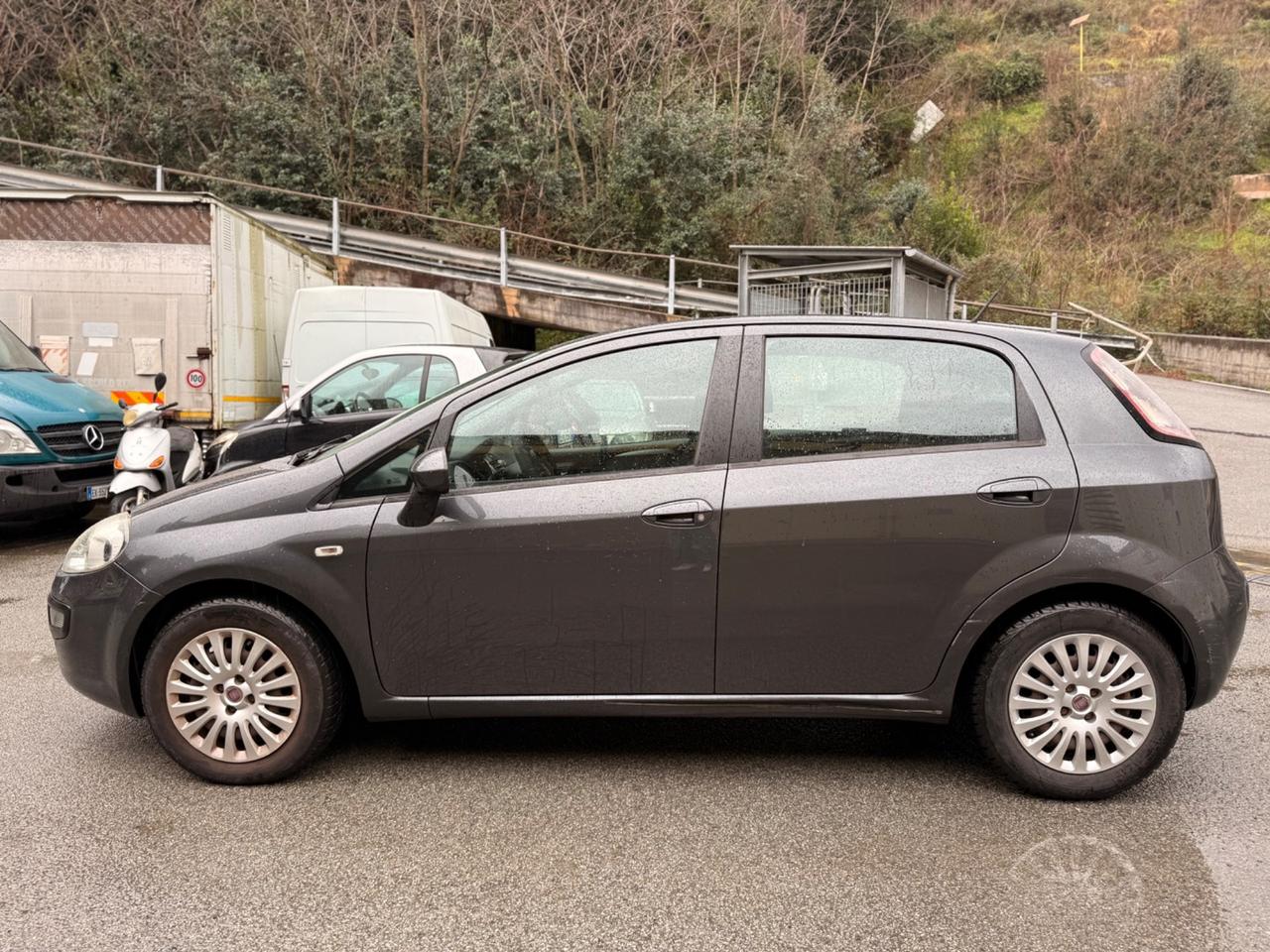 Fiat Punto Evo 1.3 Mjt 90 CV 5 porte pronta consegna