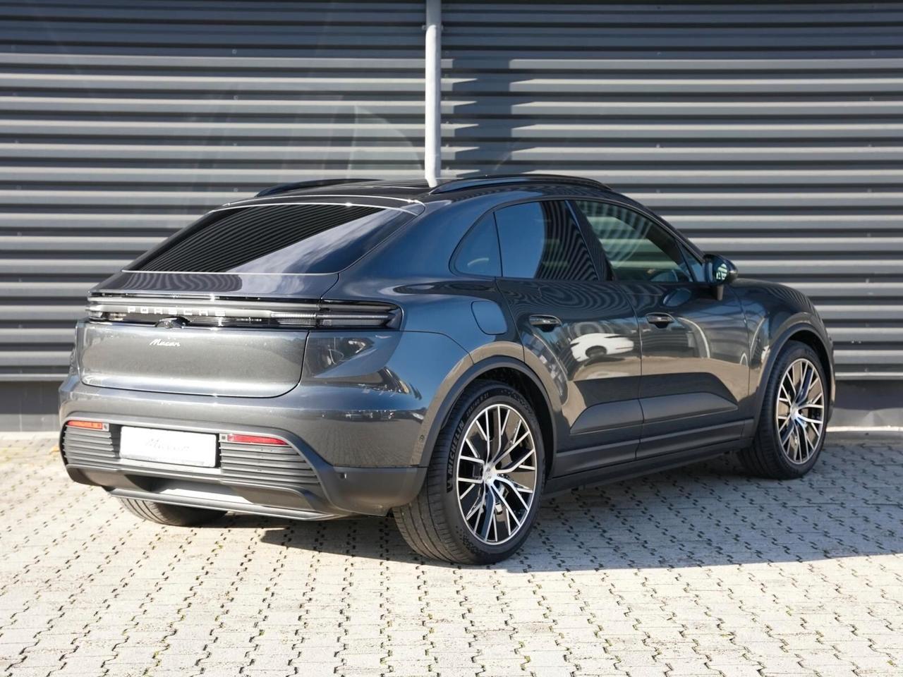 Porsche Macan EV Macan Ev 4