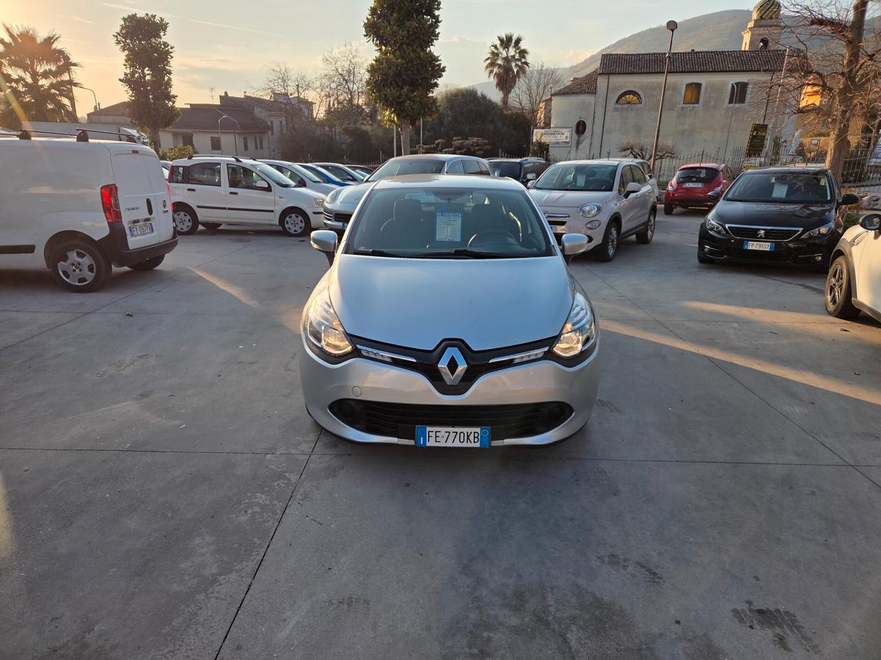 Renault Clio 1.2 75CV 5 porte Intens- PERFETTA