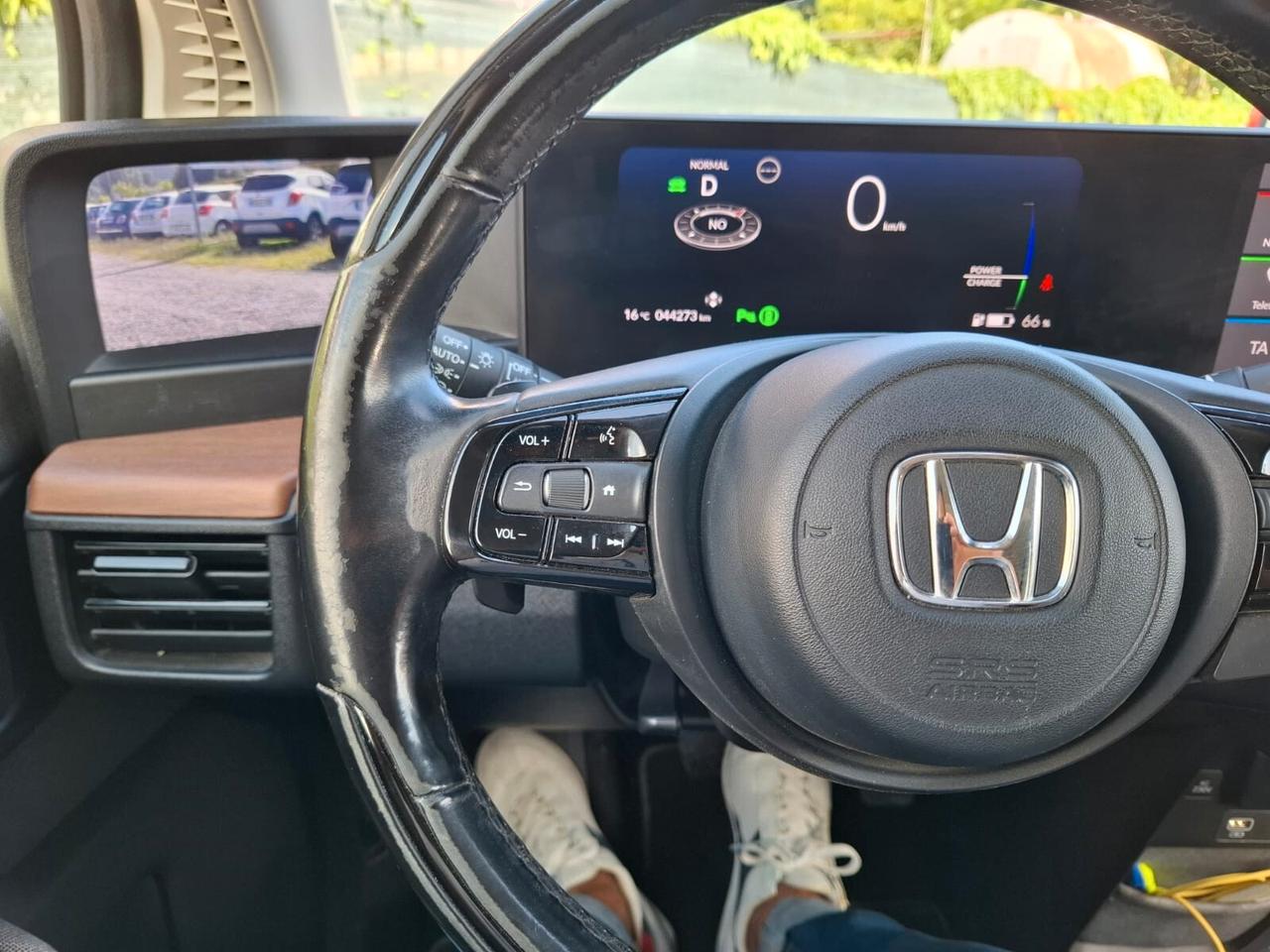 Honda e
