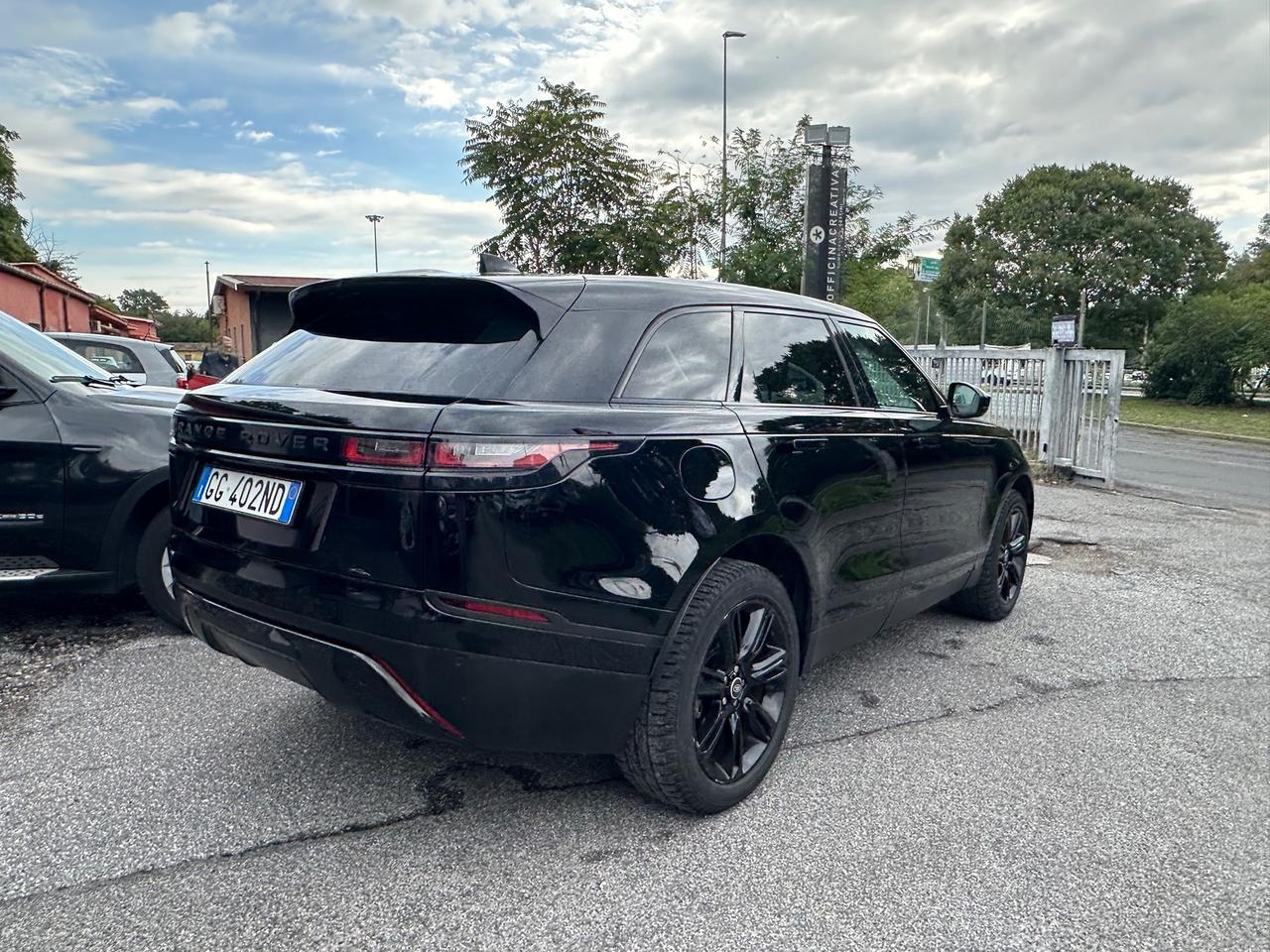 Land Rover Range Velar 2.0 TD4 180 CV R-Dynamic Full Black Pack Service Permute Rate Garanzia