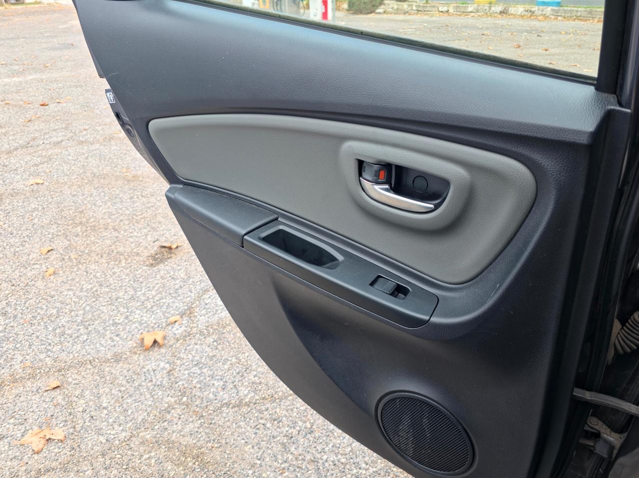 Toyota Yaris 1.5 Hybrid 5 porte Business E6 Automatico NEO 2018