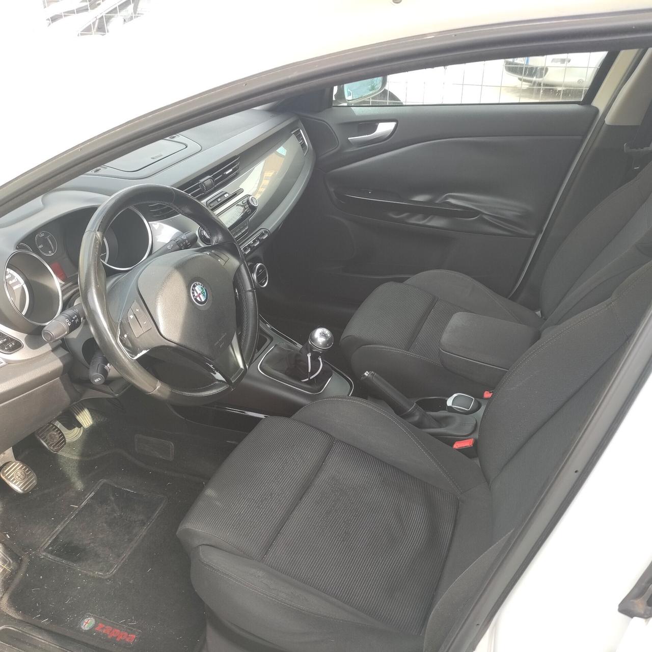 Alfa Romeo Giulietta 1.6 JTDm-2 105 CV Distinctive