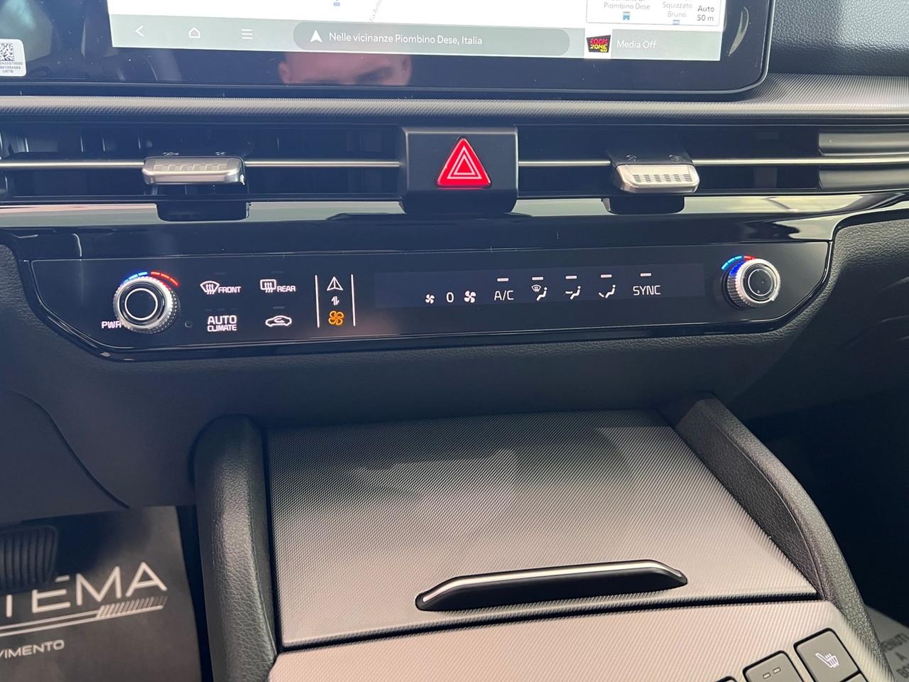 KIA Sportage V 2025 1.6 t-gdi Style dct7 + WINTER PACK!