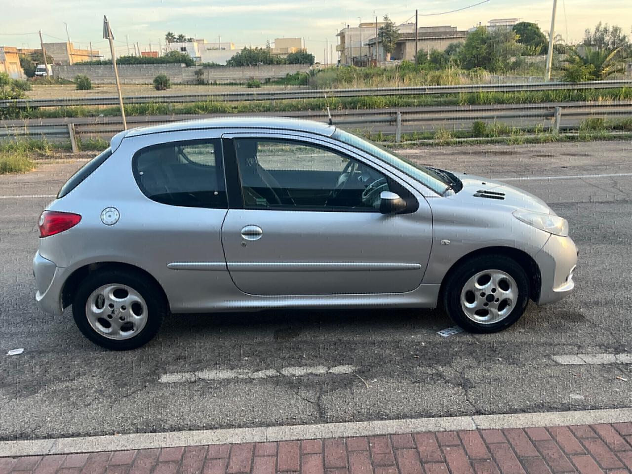 Peugeot 206 Plus 1.4 HDi 70CV - 2011