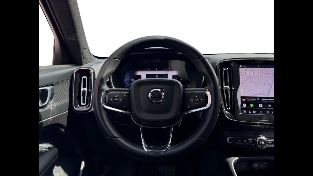 VOLVO XC40 Core B3 AUT
