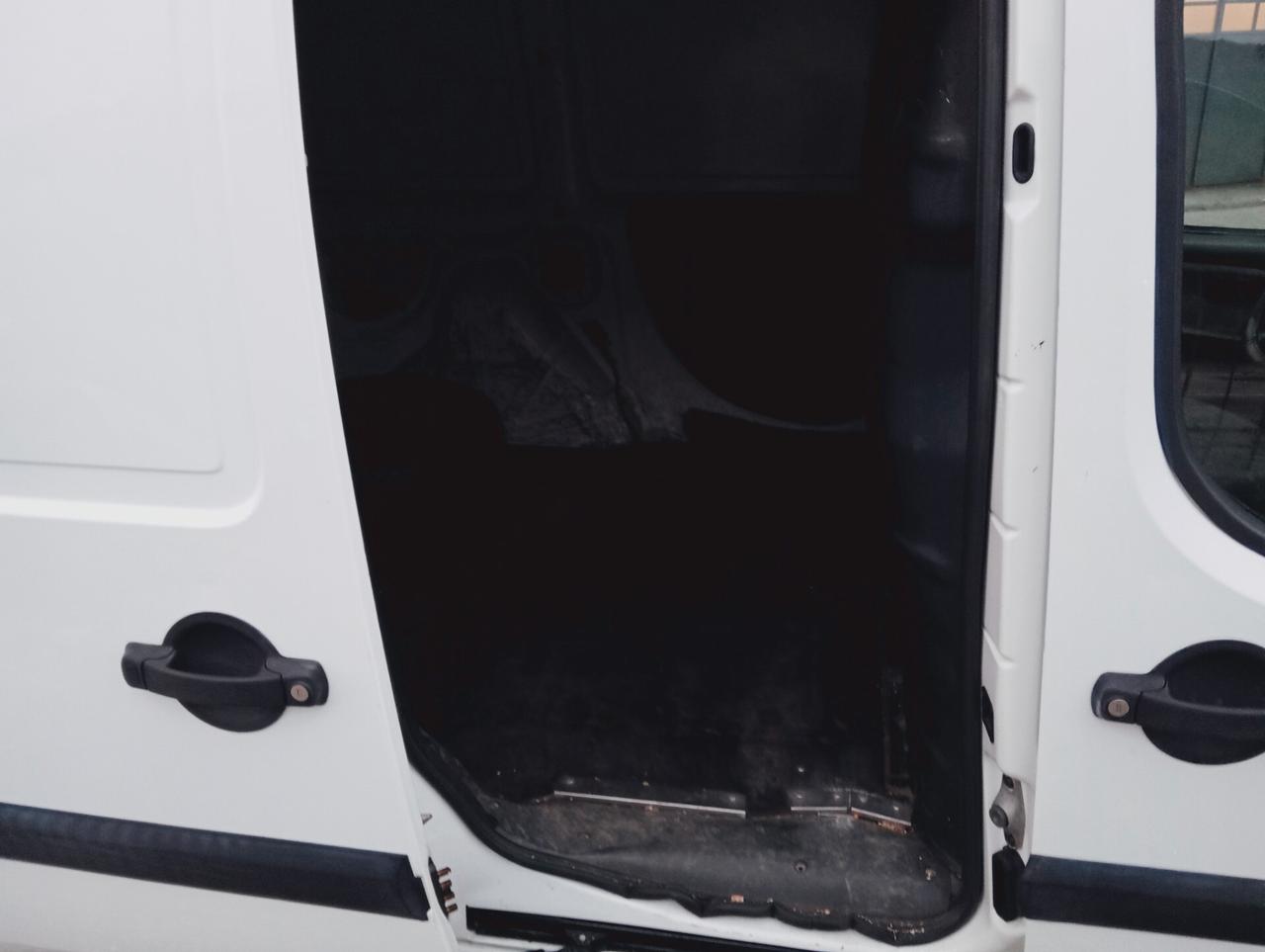 Fiat Doblo 1.9 JTD cat Cargo Lamierato