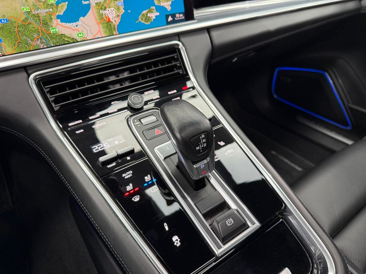 Porsche Panamera 4.0 Turbo Sport Turismo (130)