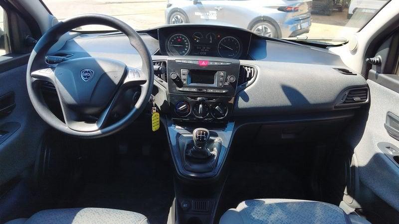 Lancia Ypsilon 1.2 69cv Silver
