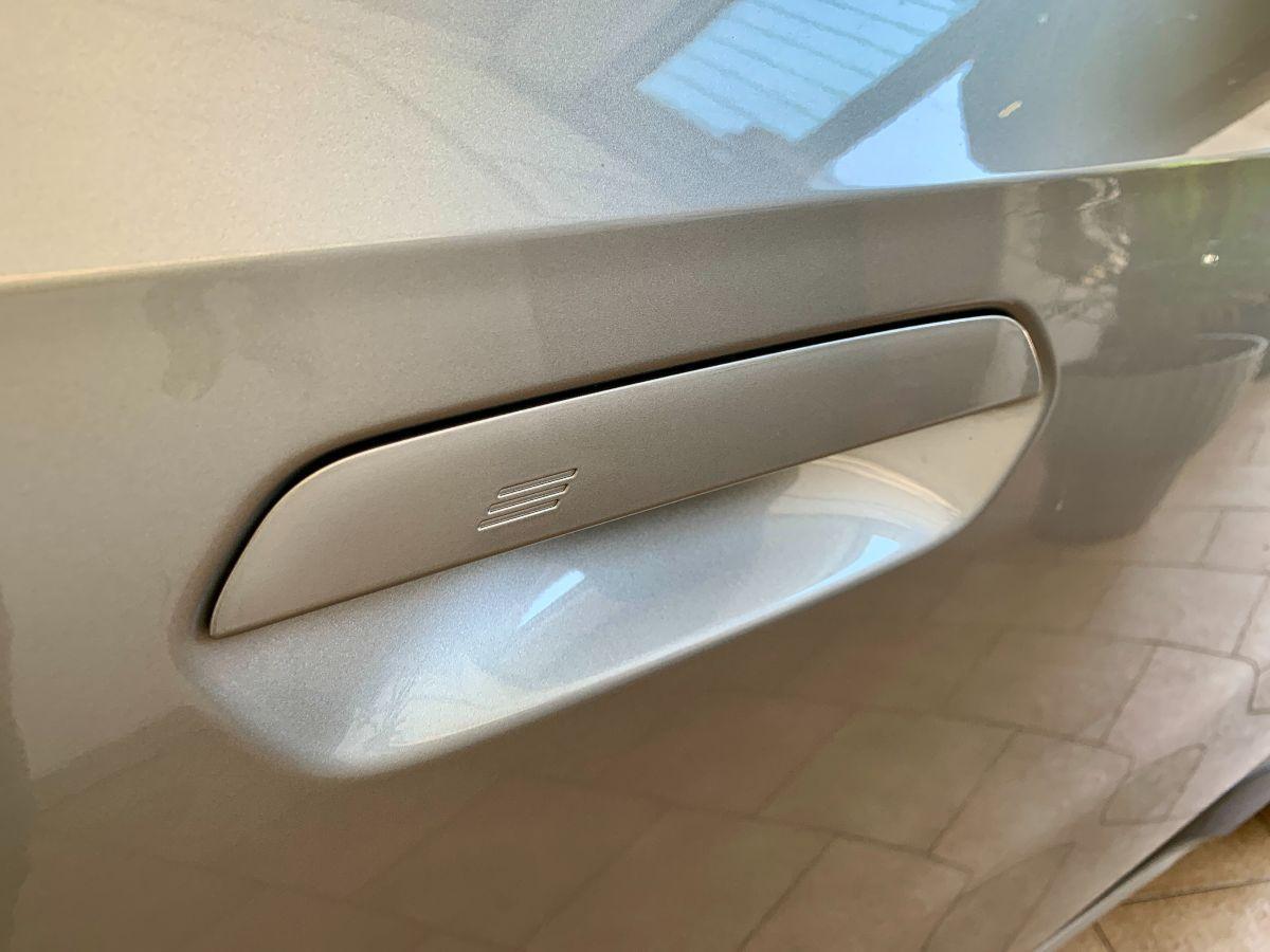 BMW - X1 - sDrive18i xLine