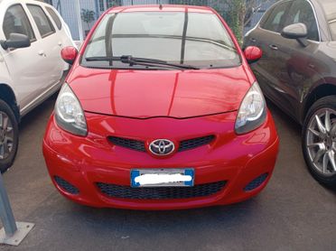 Toyota Aygo 1.0 12V VVT-i 5 porte Sol