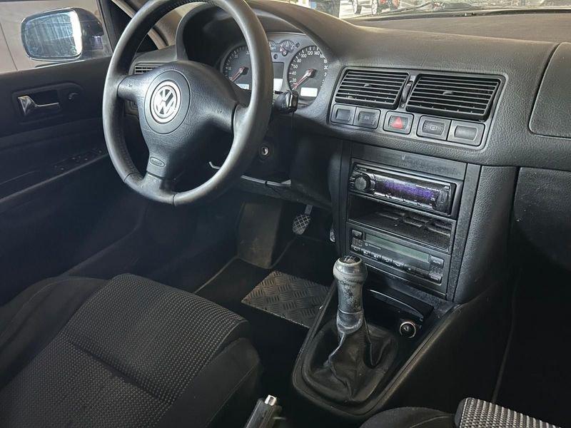 Volkswagen Golf Golf 3p 1.9 tdi Highline 130cv