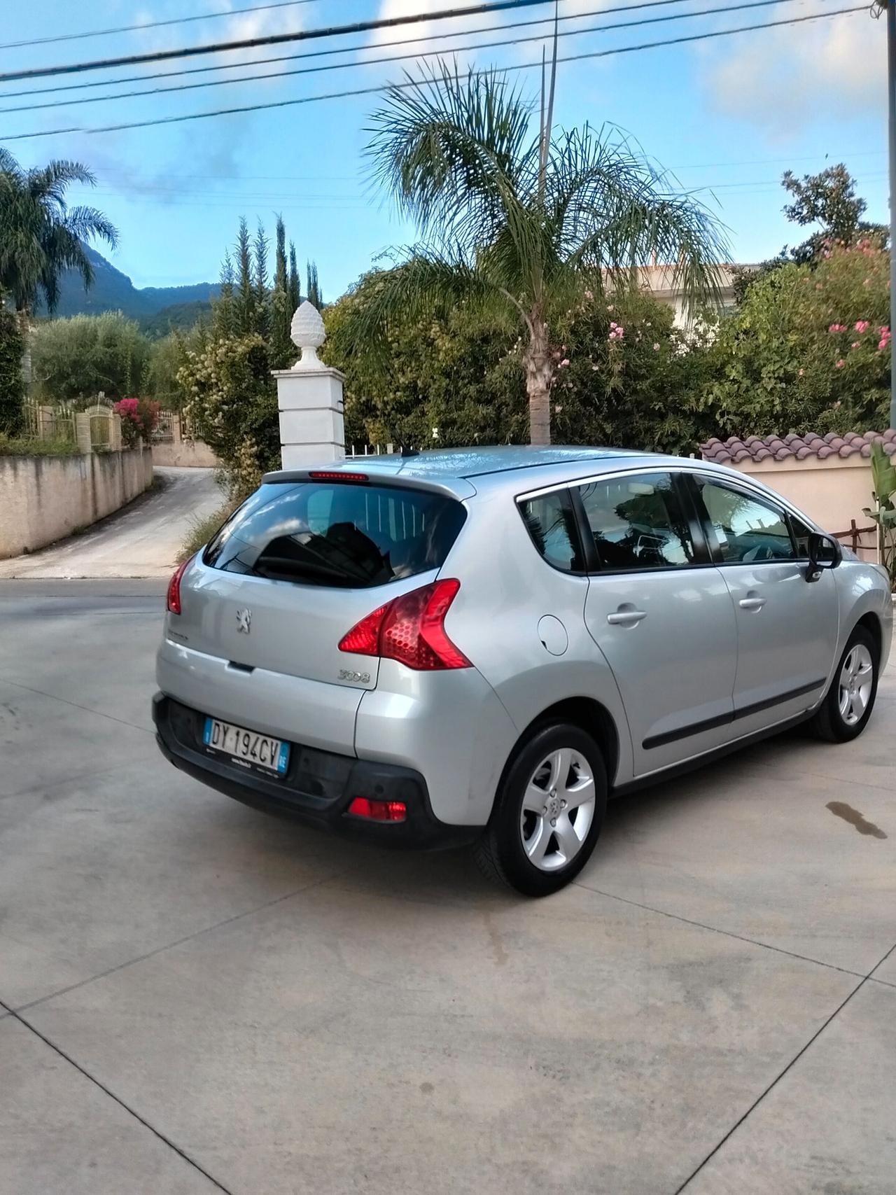Peugeot 3008 1.6 HDi 110CV Premium