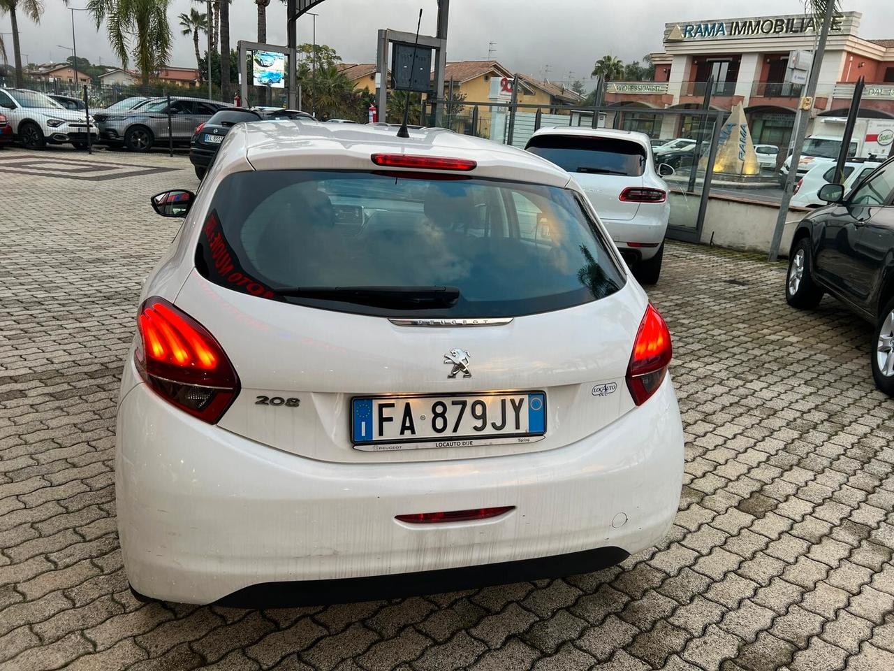 Peugeot 208 PureTech 82 5 porte Allure