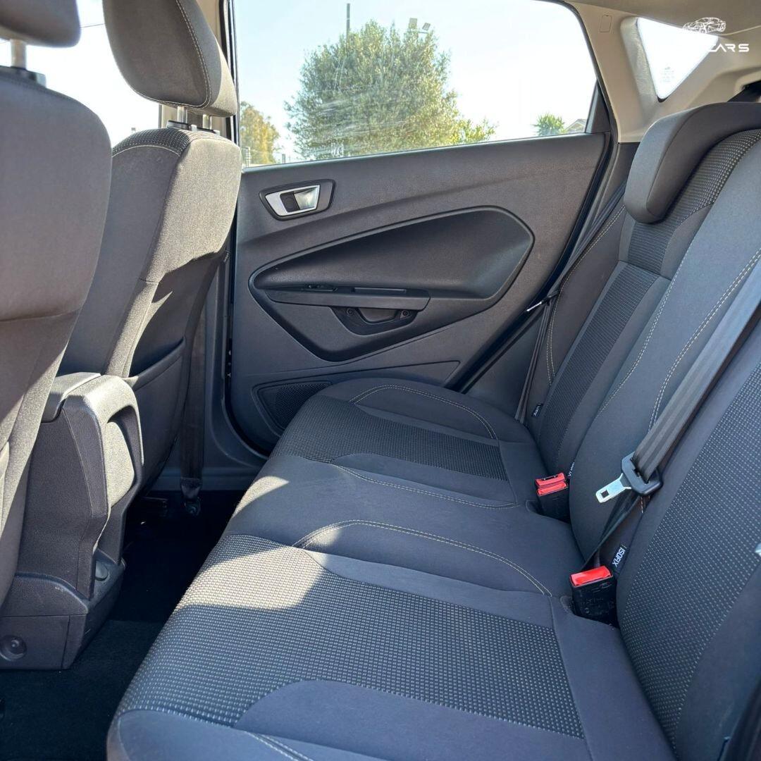 Ford Fiesta 1.5 TDCi 75CV 5 porte Titanium