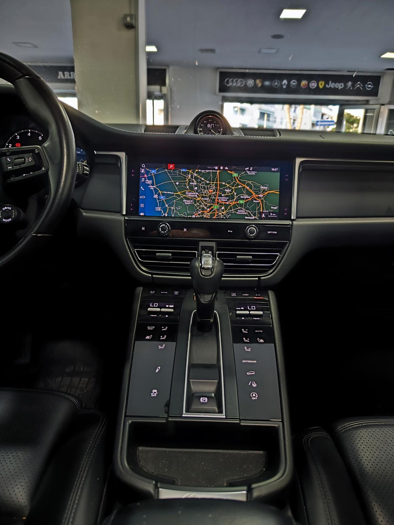 Porsche Macan T 2.0 265cv Tetto Led