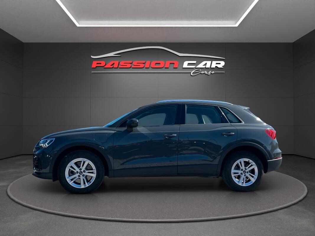 Audi Q3 45 1.4 tfsi e Business s-tronic