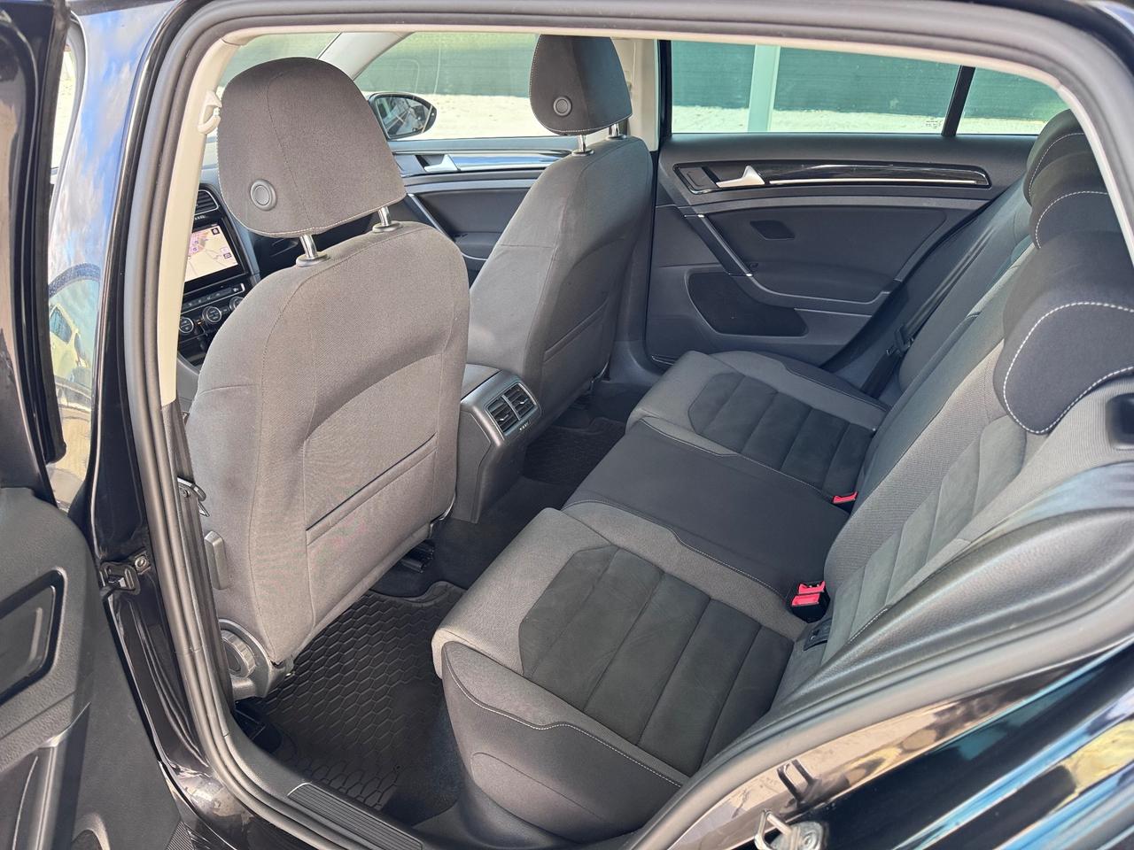 Volkswagen Golf 2.0 TDI 5p. Executive BlueMotion Technology