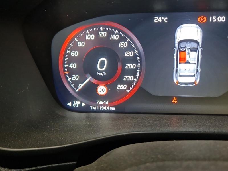 VOLVO XC40 T4 Recharge Plug-in auto Core