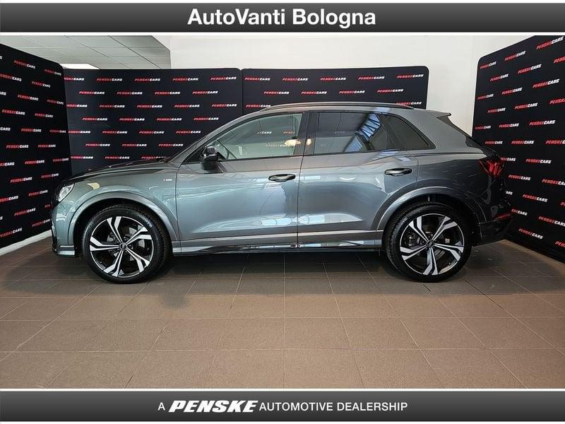 Audi Q3 Q3 35 2.0 tdi Identity Black s-tronic